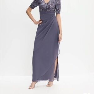 Chic Lace Overlay Evening Dress in Purple